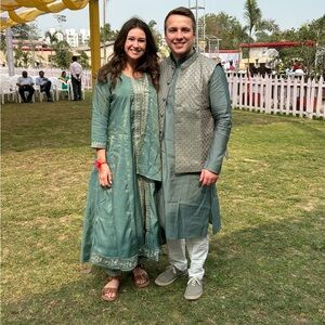 Women’s Elegant Green Traditional Outfit Set